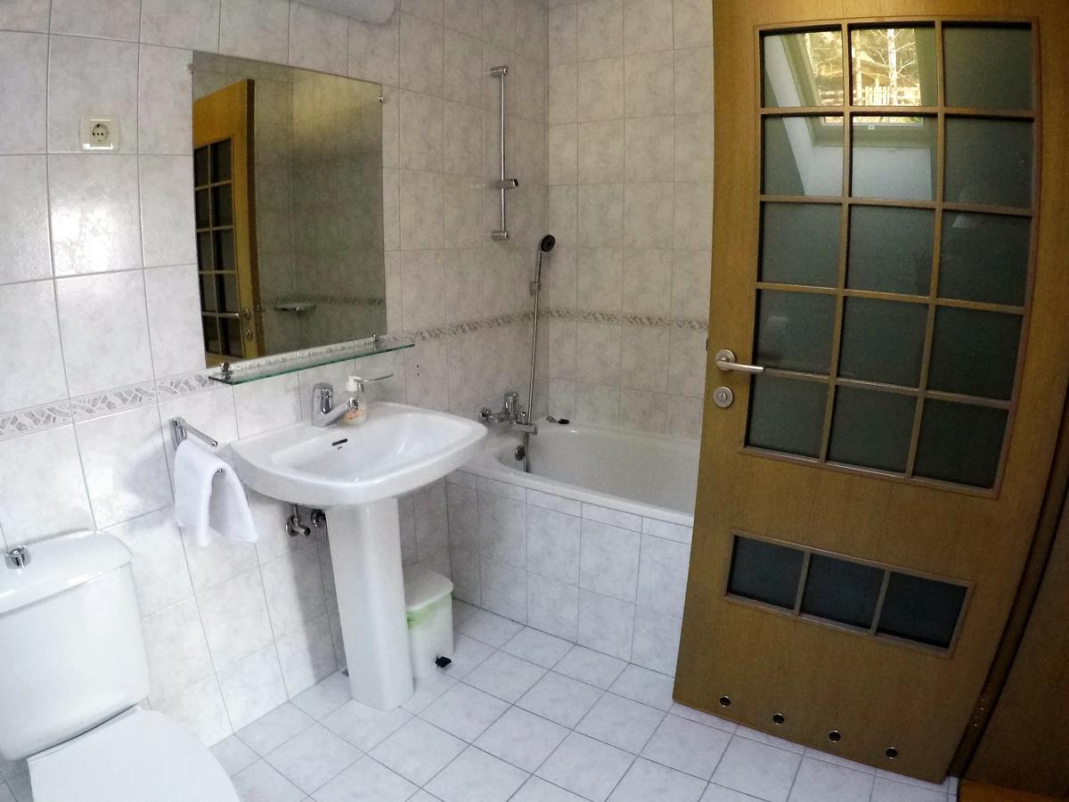 Karami Mountainhouse Bed & Breakfast Trzic Exterior photo