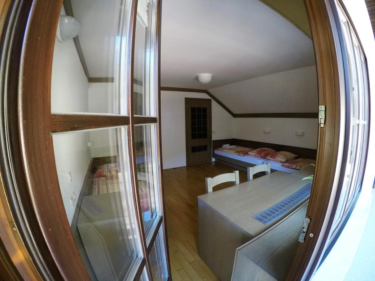 Karami Mountainhouse Bed & Breakfast Trzic Exterior photo